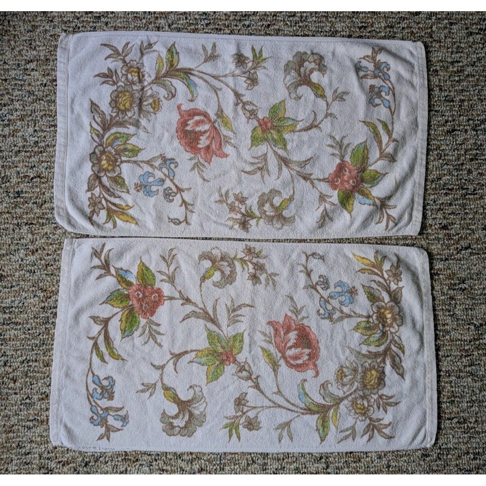 2 Vintage Floral Hand towels Springmaid Made USA Flowers Vines Leaves White